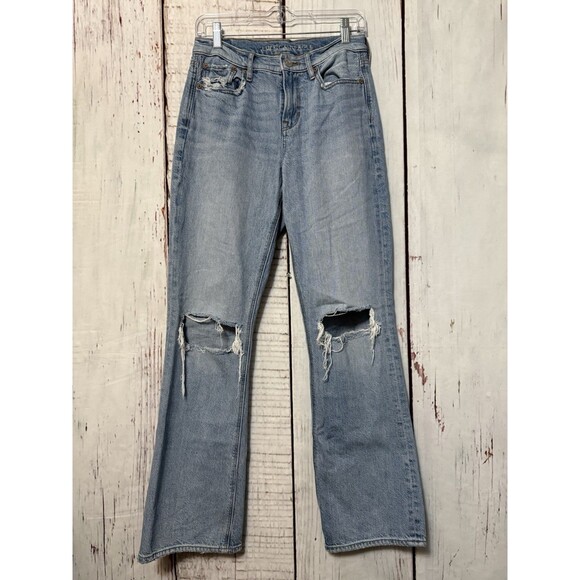 American Eagle Distressed 90's Bootcut Relaxed Light Wash Y2K Denim Jeans Size 4 - Picture 1 of 10
